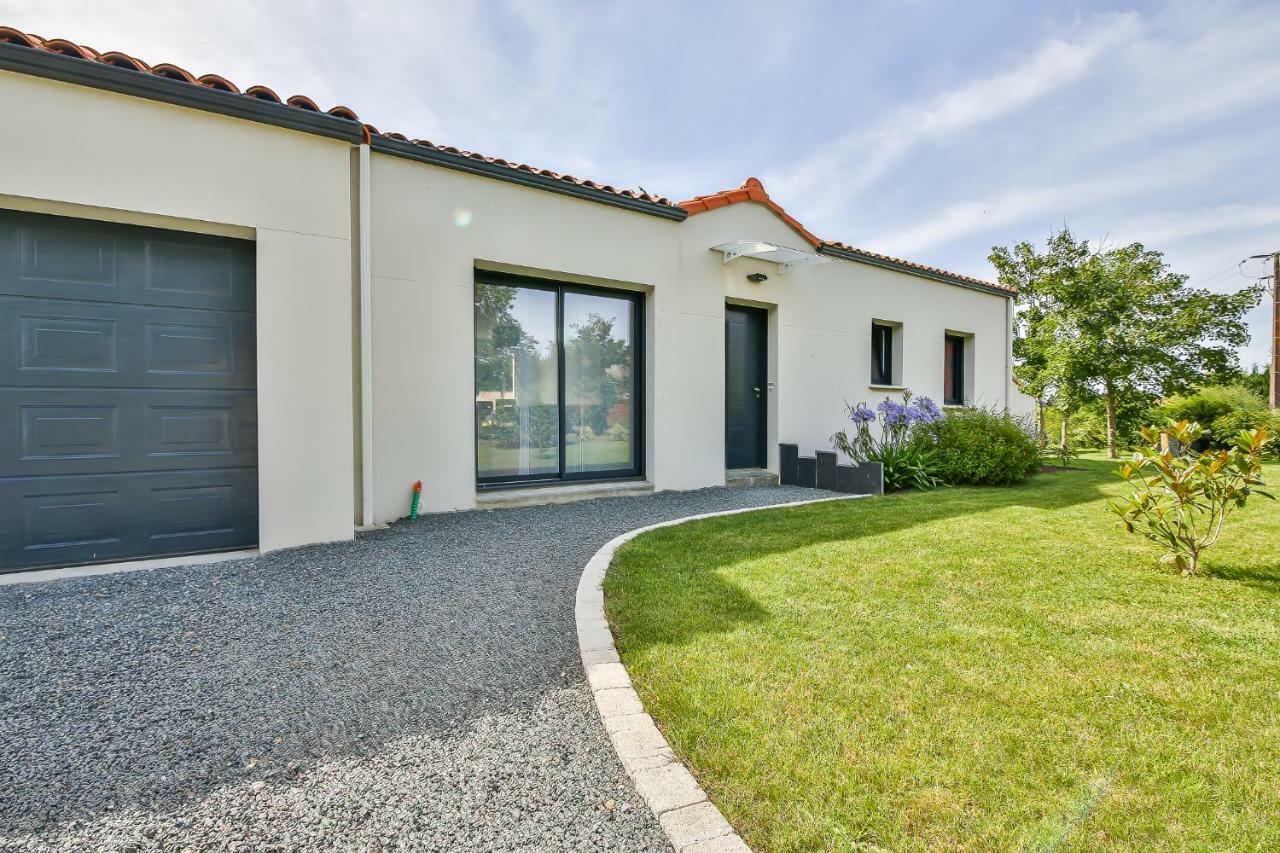 Villa D'Eau Douce Les Achards  ภายนอก รูปภาพ
