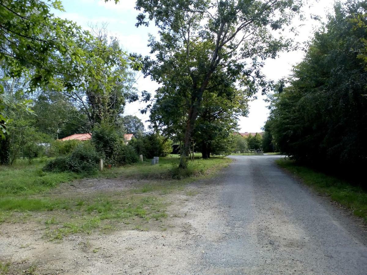 Villa D'Eau Douce Les Achards  ภายนอก รูปภาพ